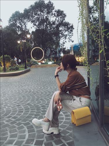 Tư Tư, 33 tuổi, Quận 1, Việt Nam